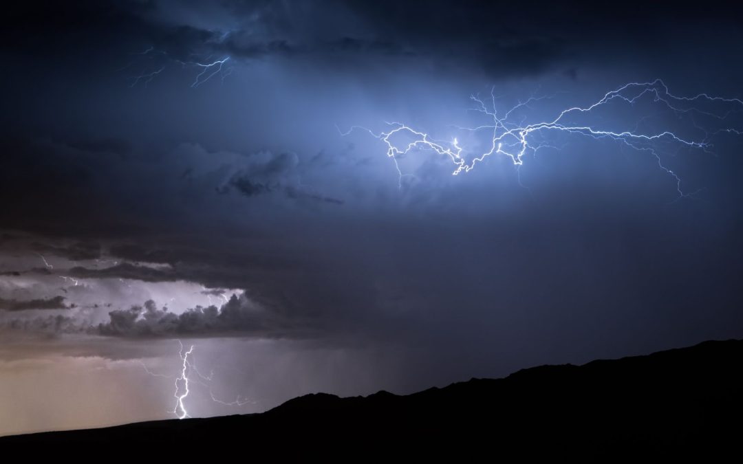 Monsoon Roof Prep for Arizona: A Checklist & Quiz for Homeowners